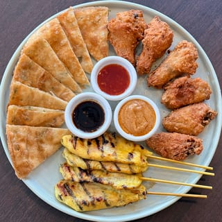 Thai favorite Starter (combo) Cksatay/Wing/Sca