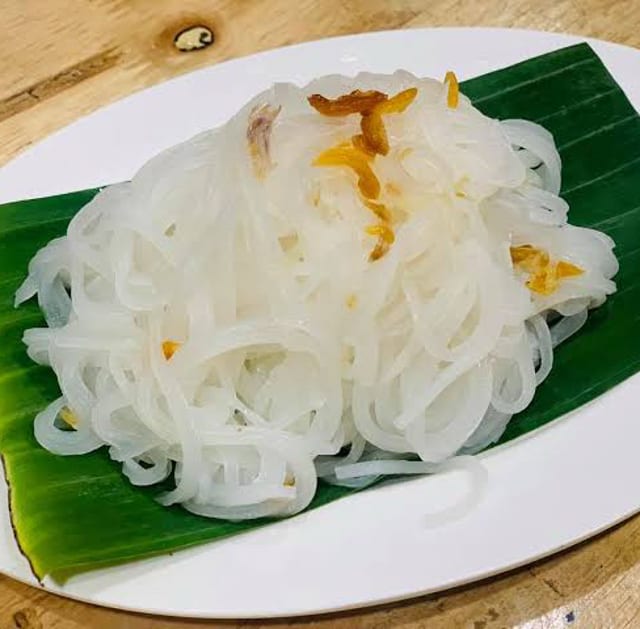 Steamed Rice Noodles Side.