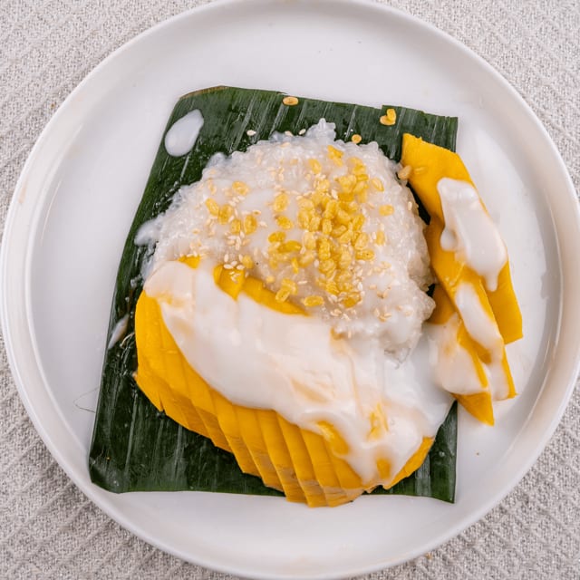 Mango with Sweet Sticky Rice.